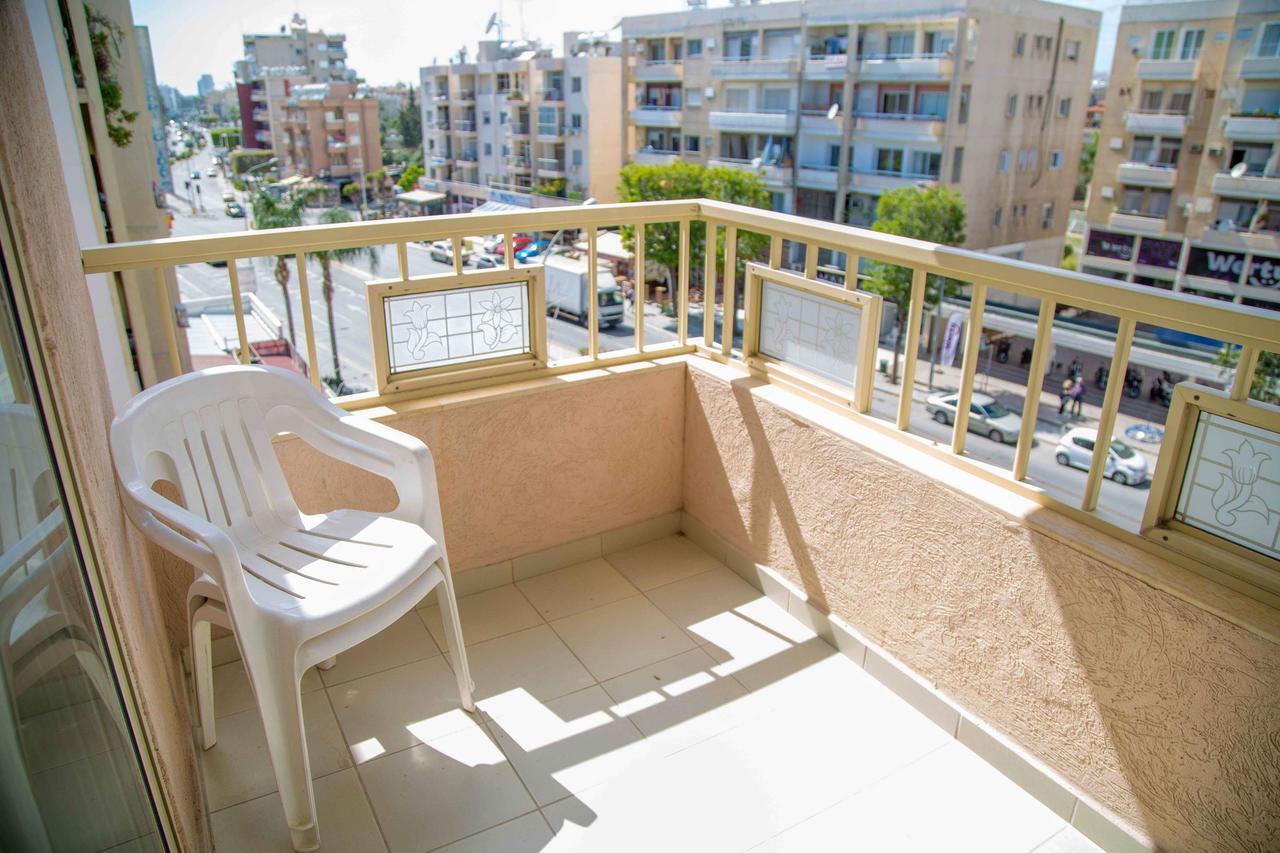 Chrysanthos Boutique Apartments 레메소스 외부 사진